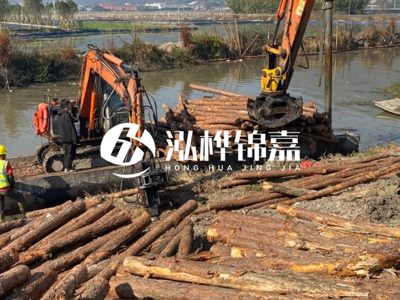 湖南松木樁批發(fā)廠家-5米松木樁批發(fā)1000根有優(yōu)惠嗎？