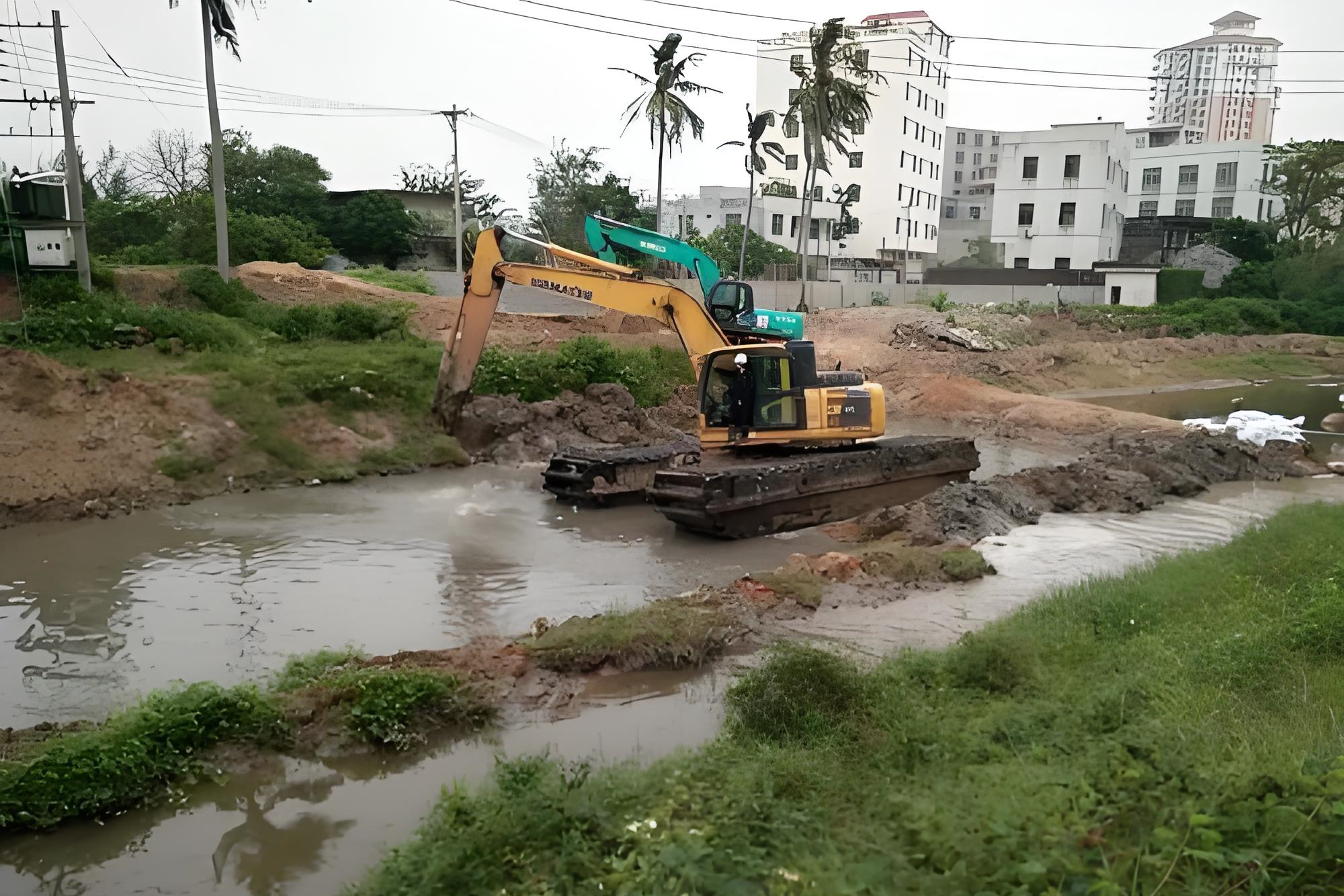 湖南水挖清淤團(tuán)隊(duì)泓樺錦嘉-挖掘機(jī)怎么挖塘清淤？