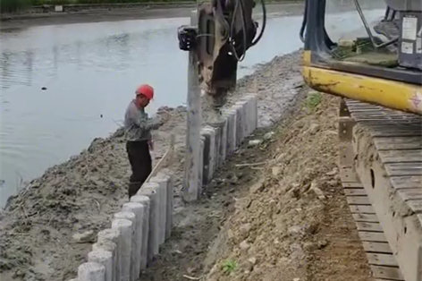 水泥樁廠(chǎng)家泓樺錦嘉-2米水泥樁施工多少錢(qián)一根？	